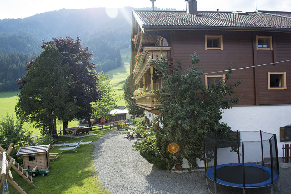 schmiderer-vorderkasbichl-Haus-Seite-SOMMER